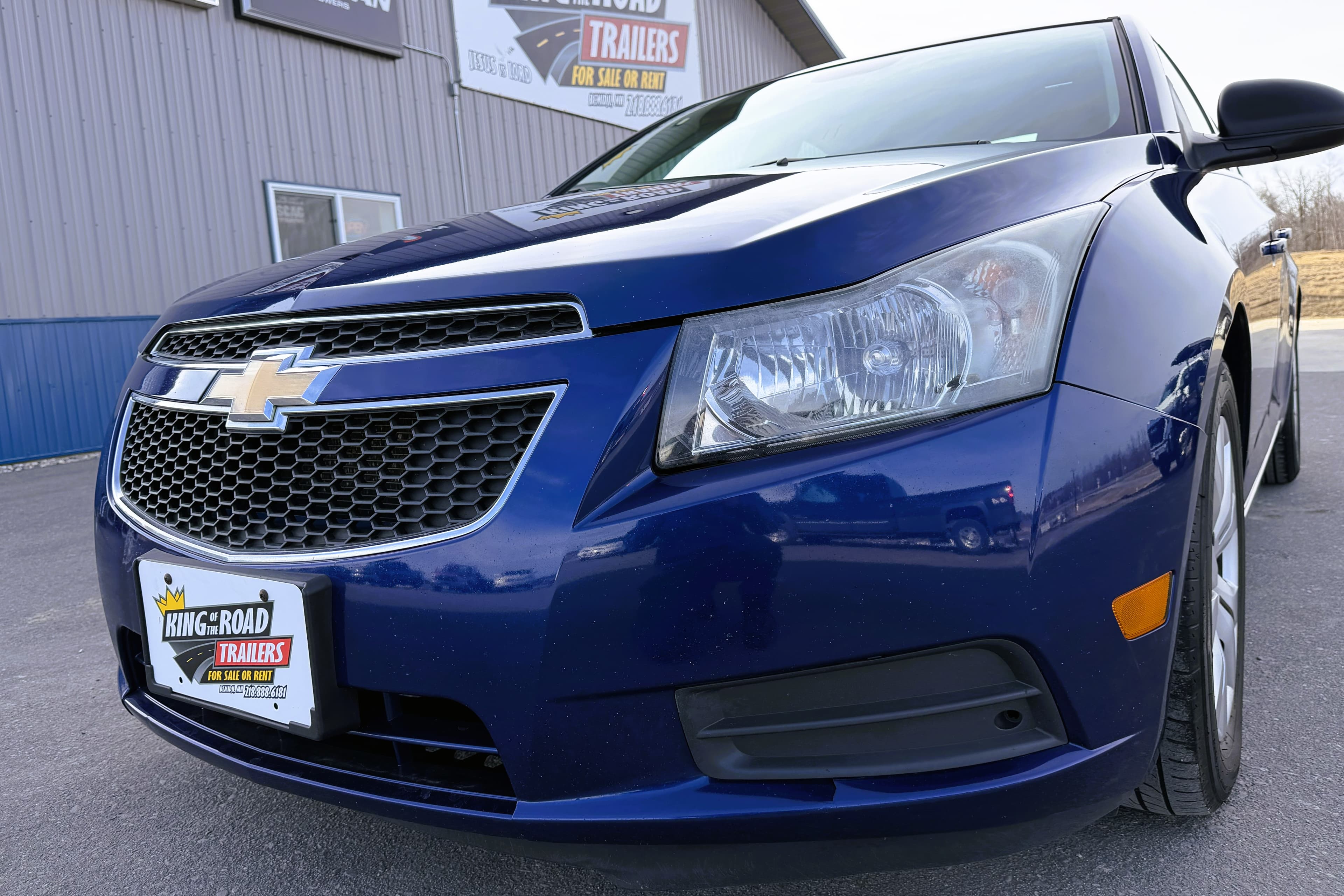 2012 Chevrolet Cruze LS view 4