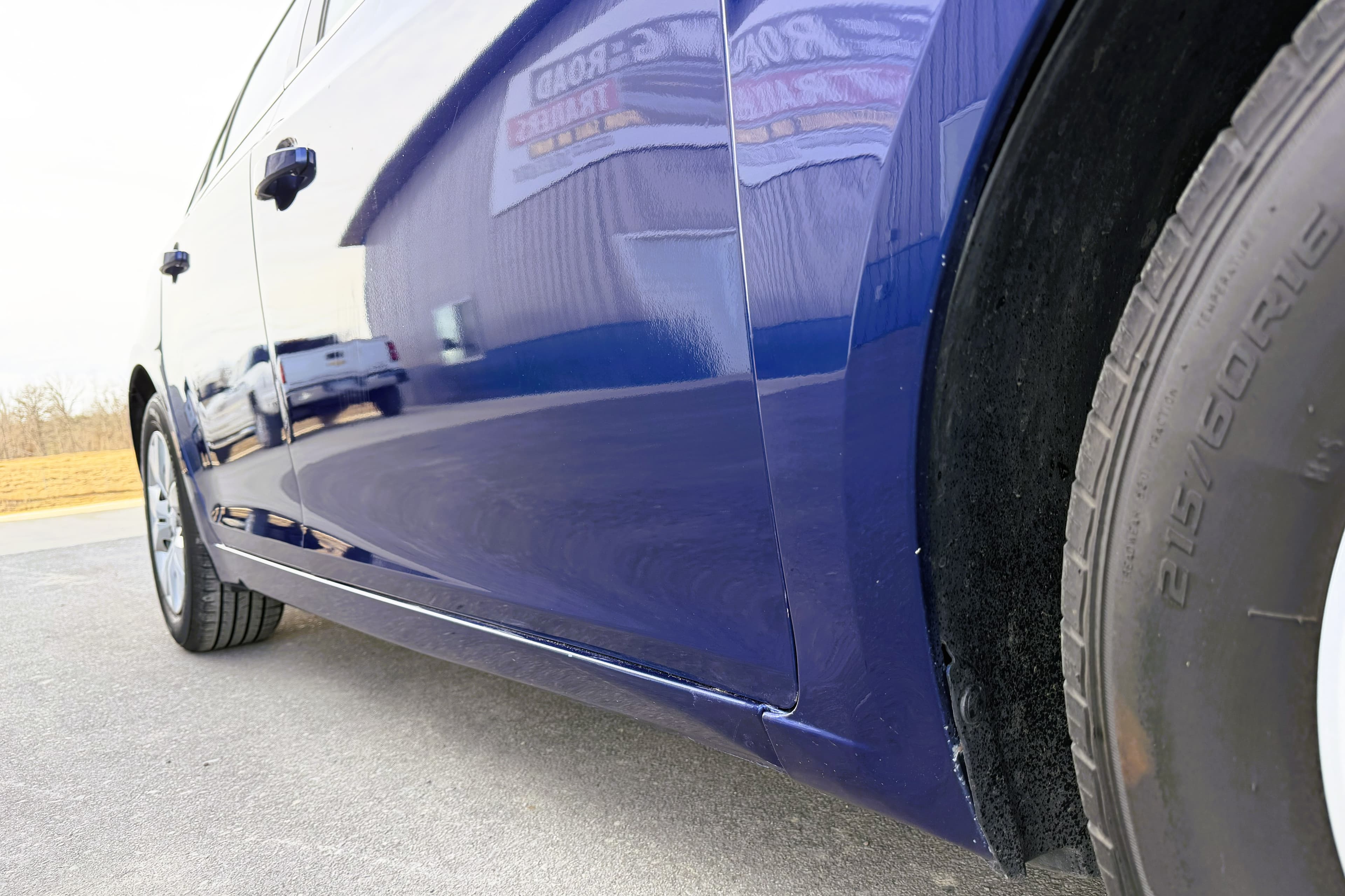 2012 Chevrolet Cruze LS view 8