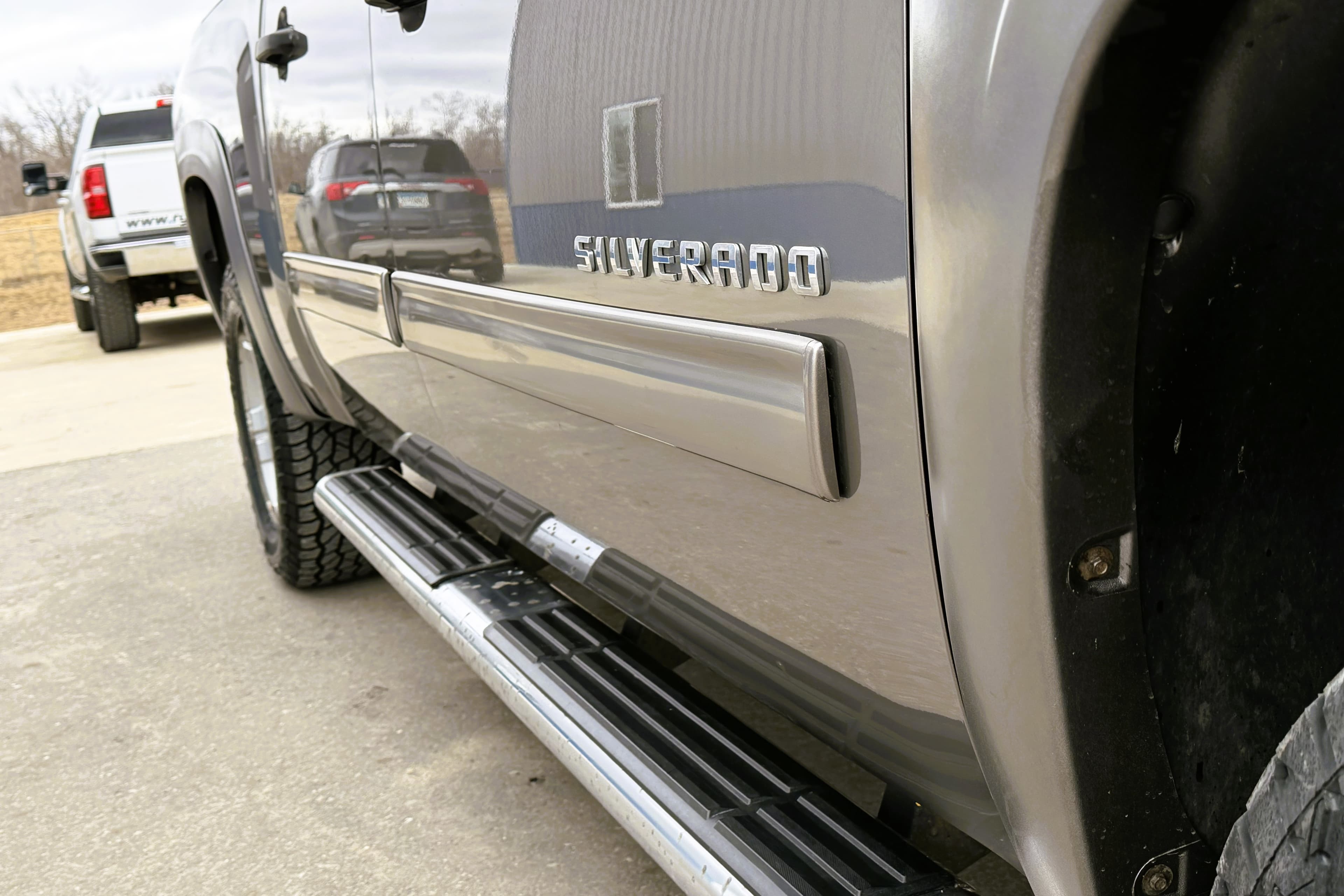 2013 Chevrolet Silverado 1500 view 5