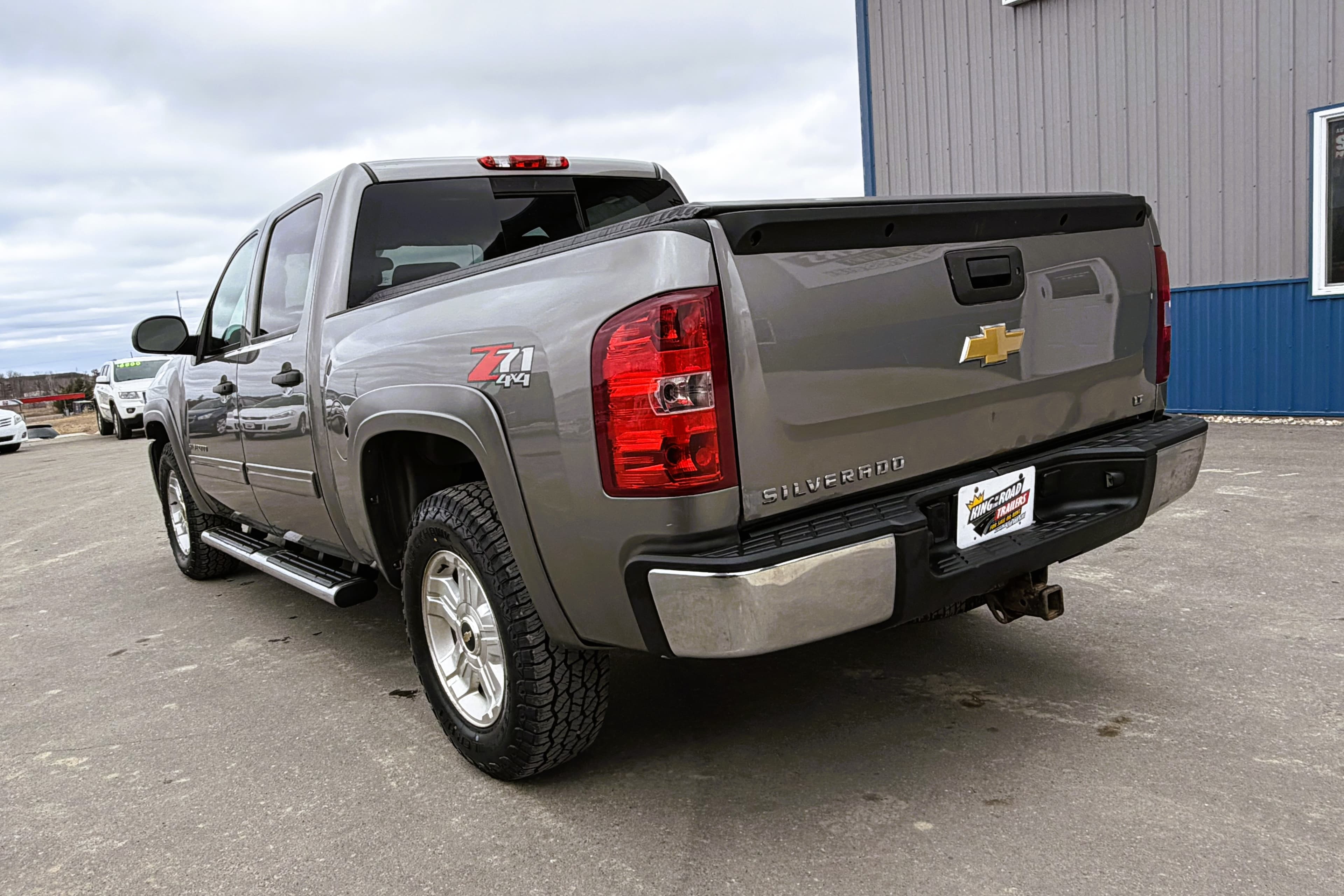 2013 Chevrolet Silverado 1500 view 11