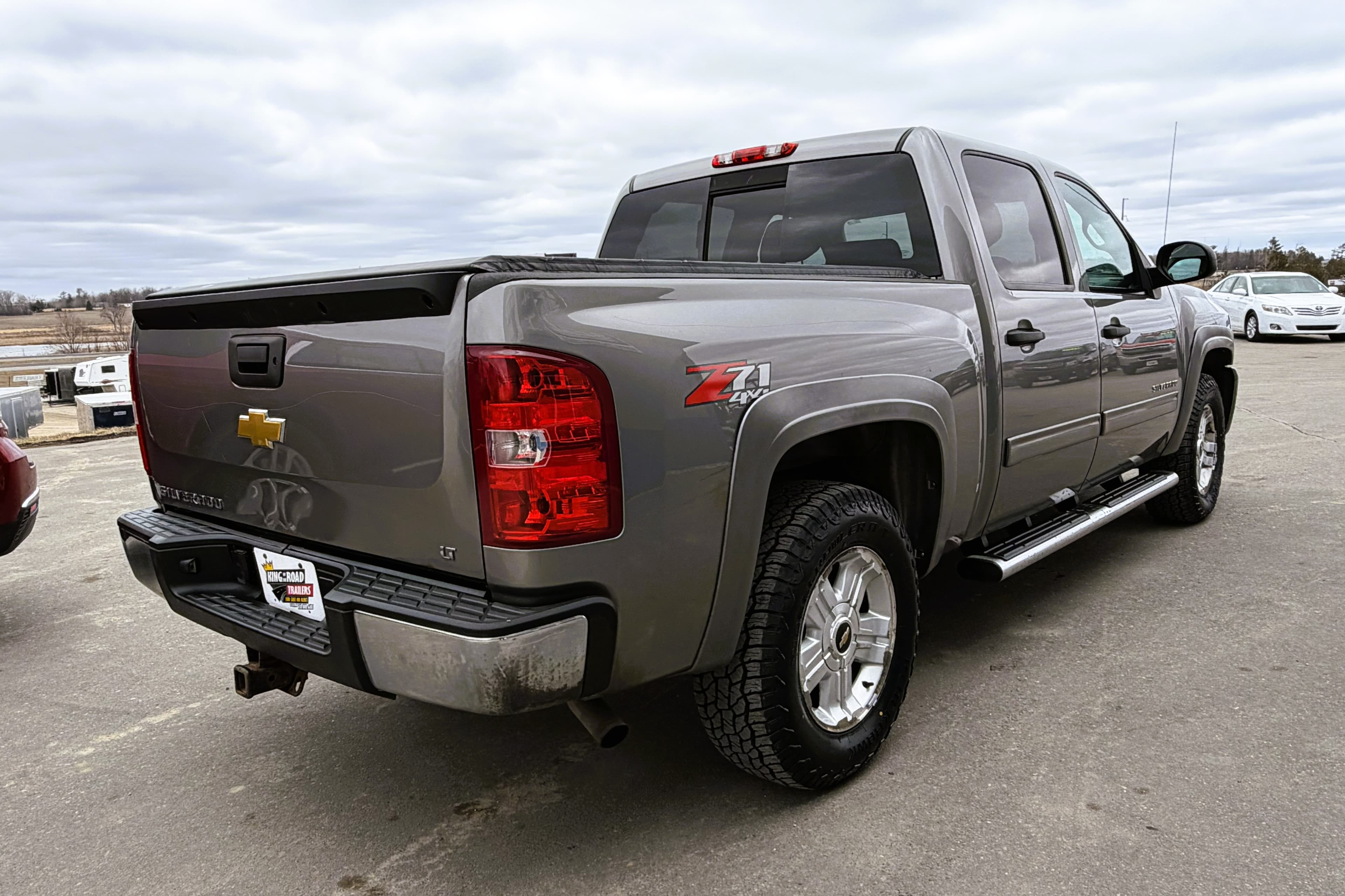 2013 Chevrolet Silverado 1500 view 9