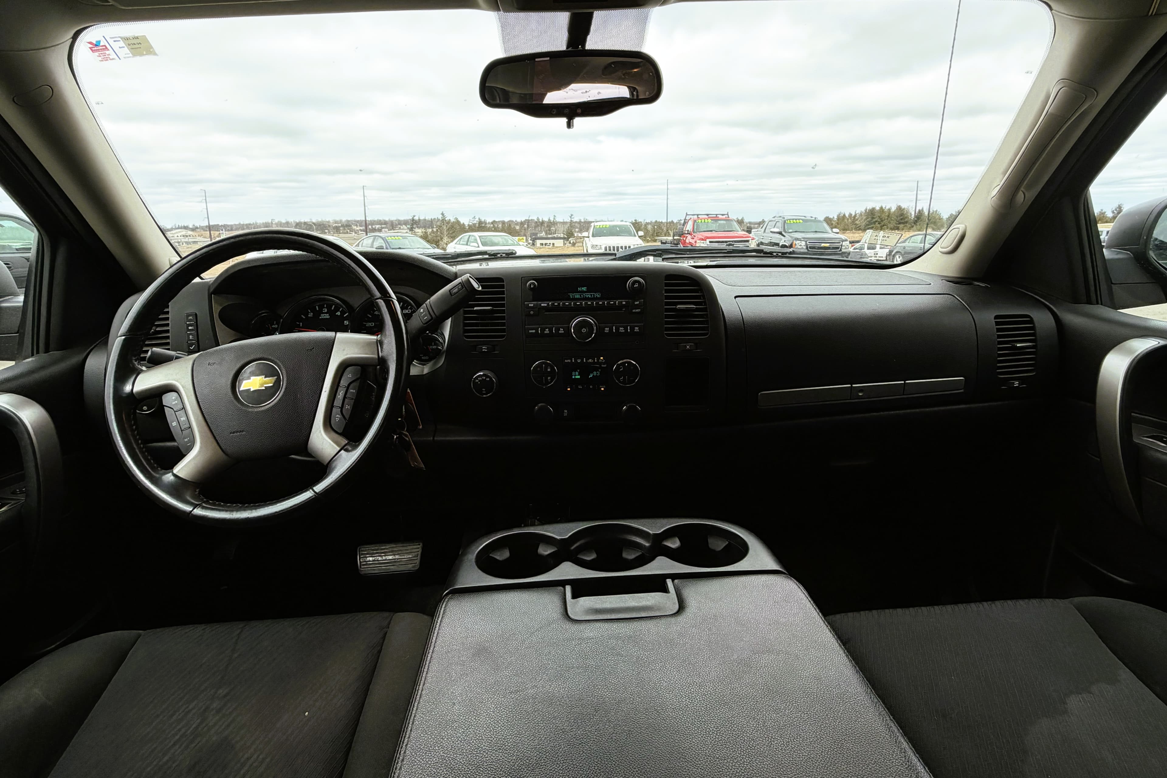 2013 Chevrolet Silverado 1500 view 17