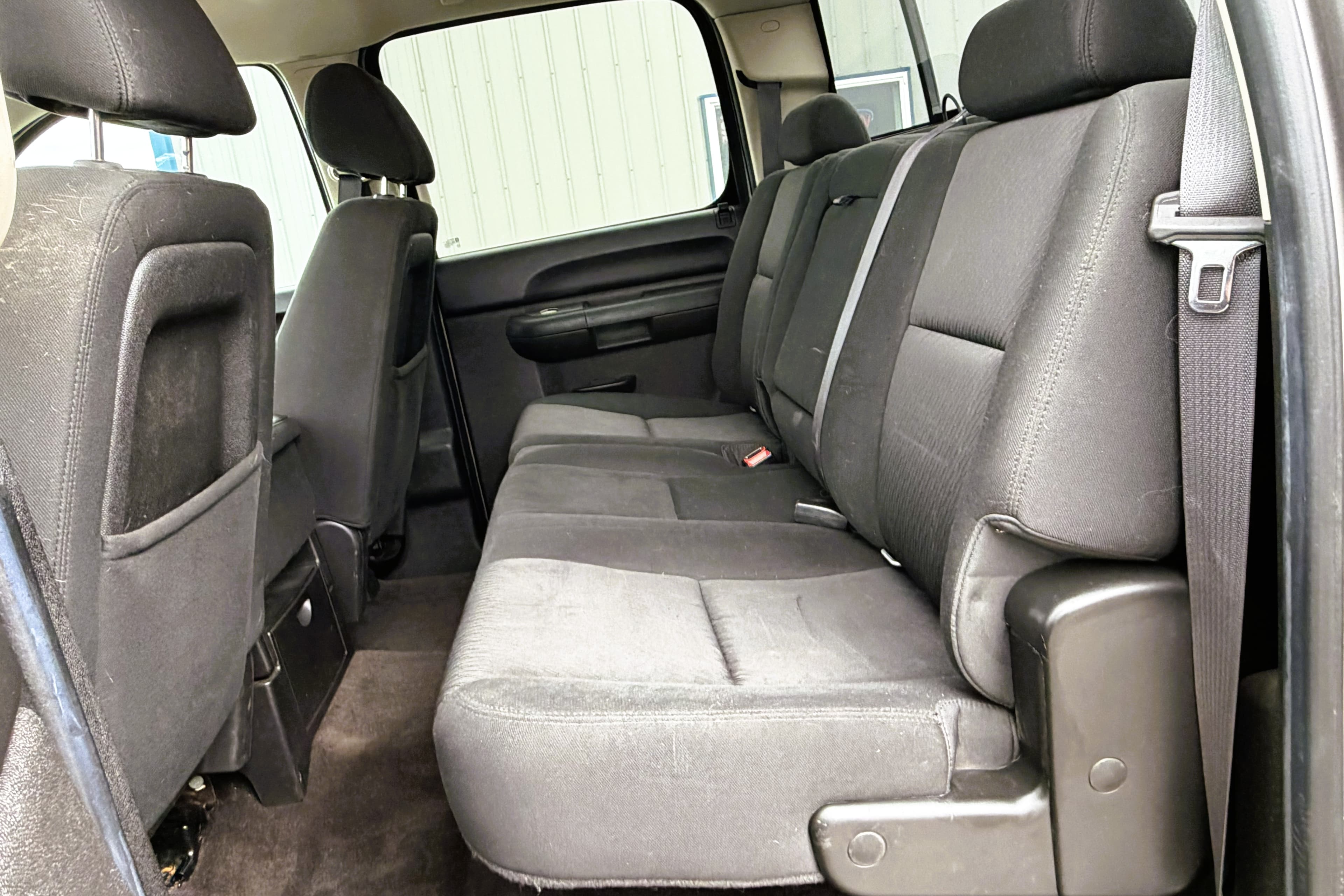 2013 Chevrolet Silverado 1500 view 16