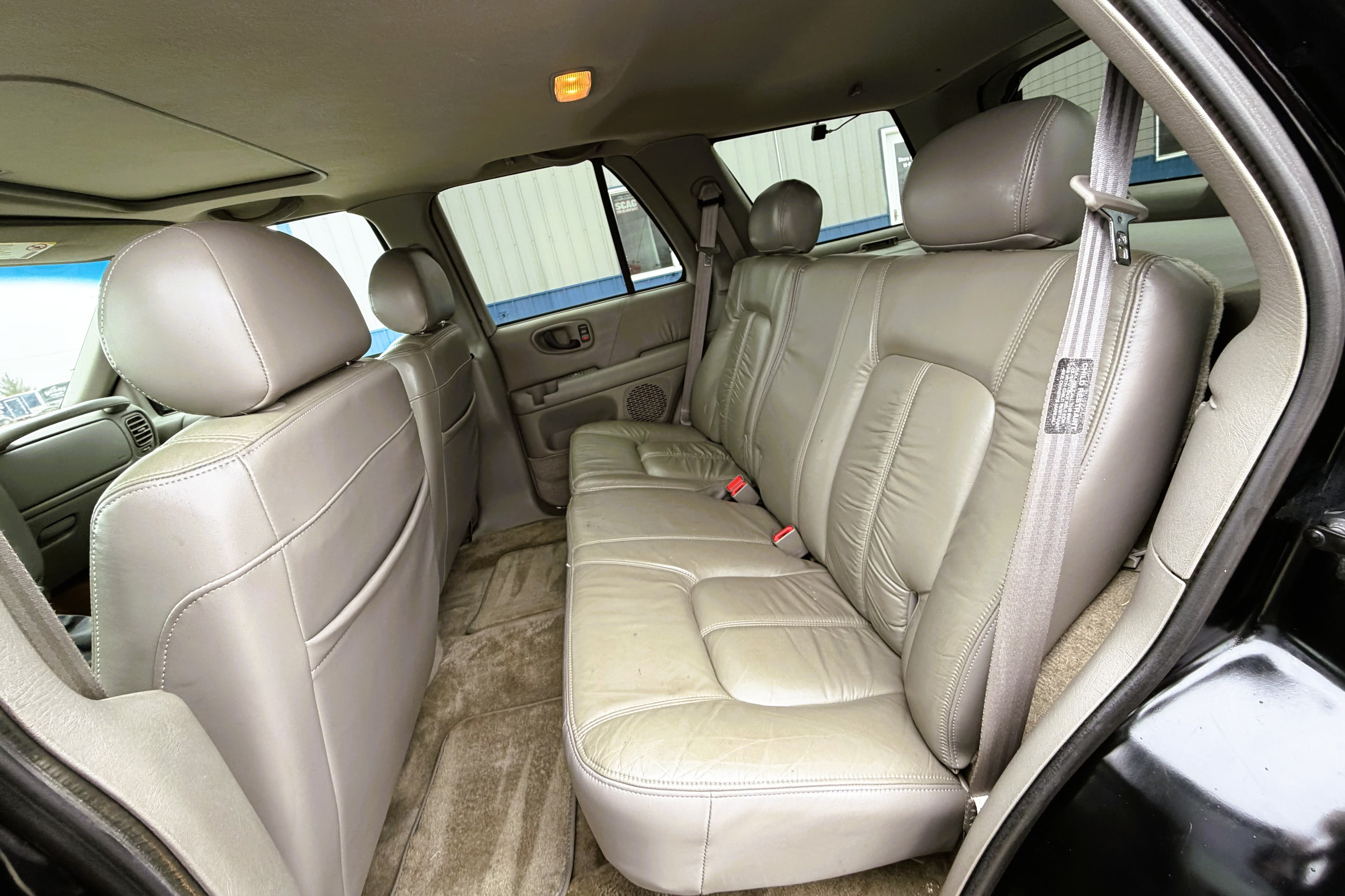 2001 Oldsmobile Bravada view 14