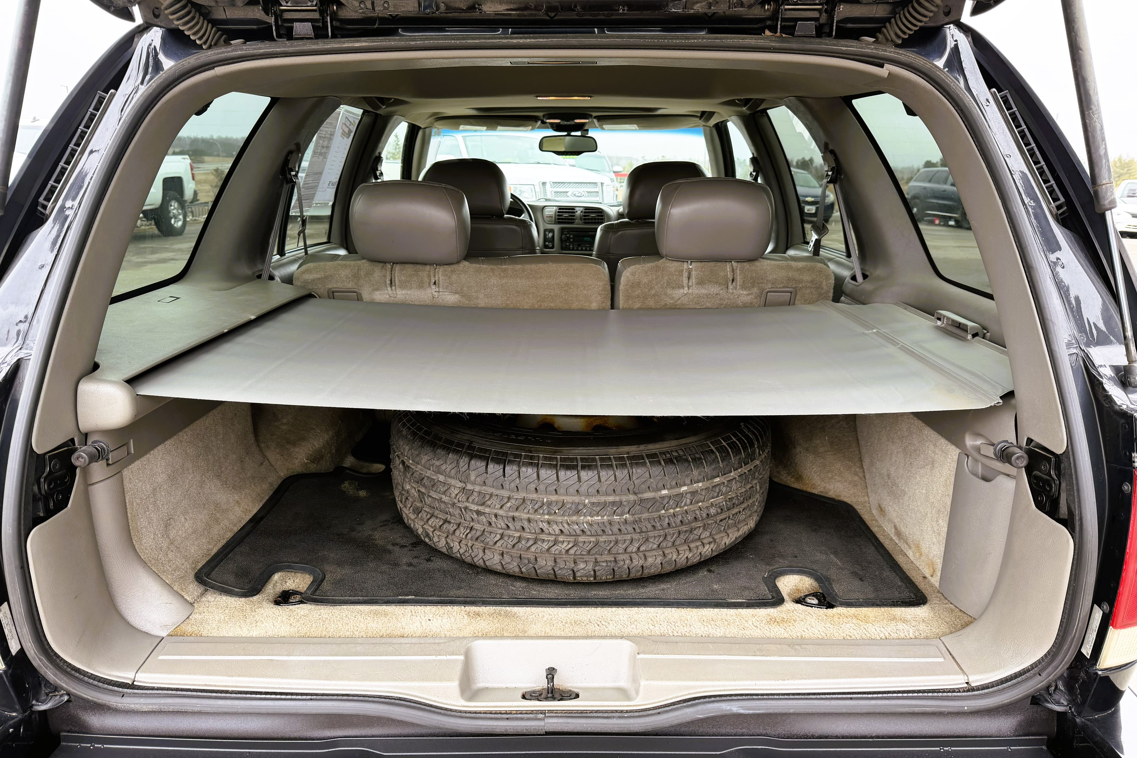 2001 Oldsmobile Bravada view 12