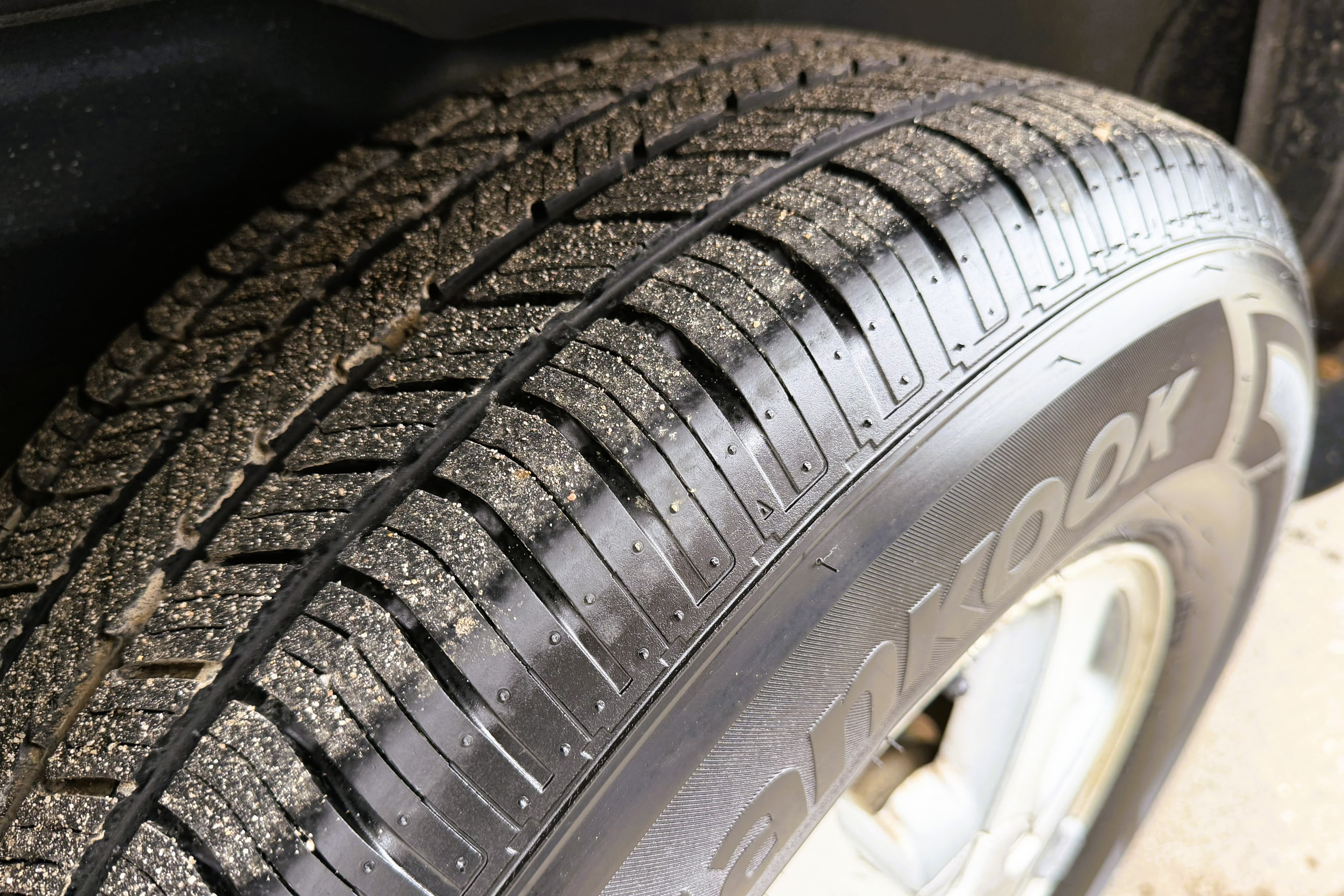 2001 Oldsmobile Bravada view 11