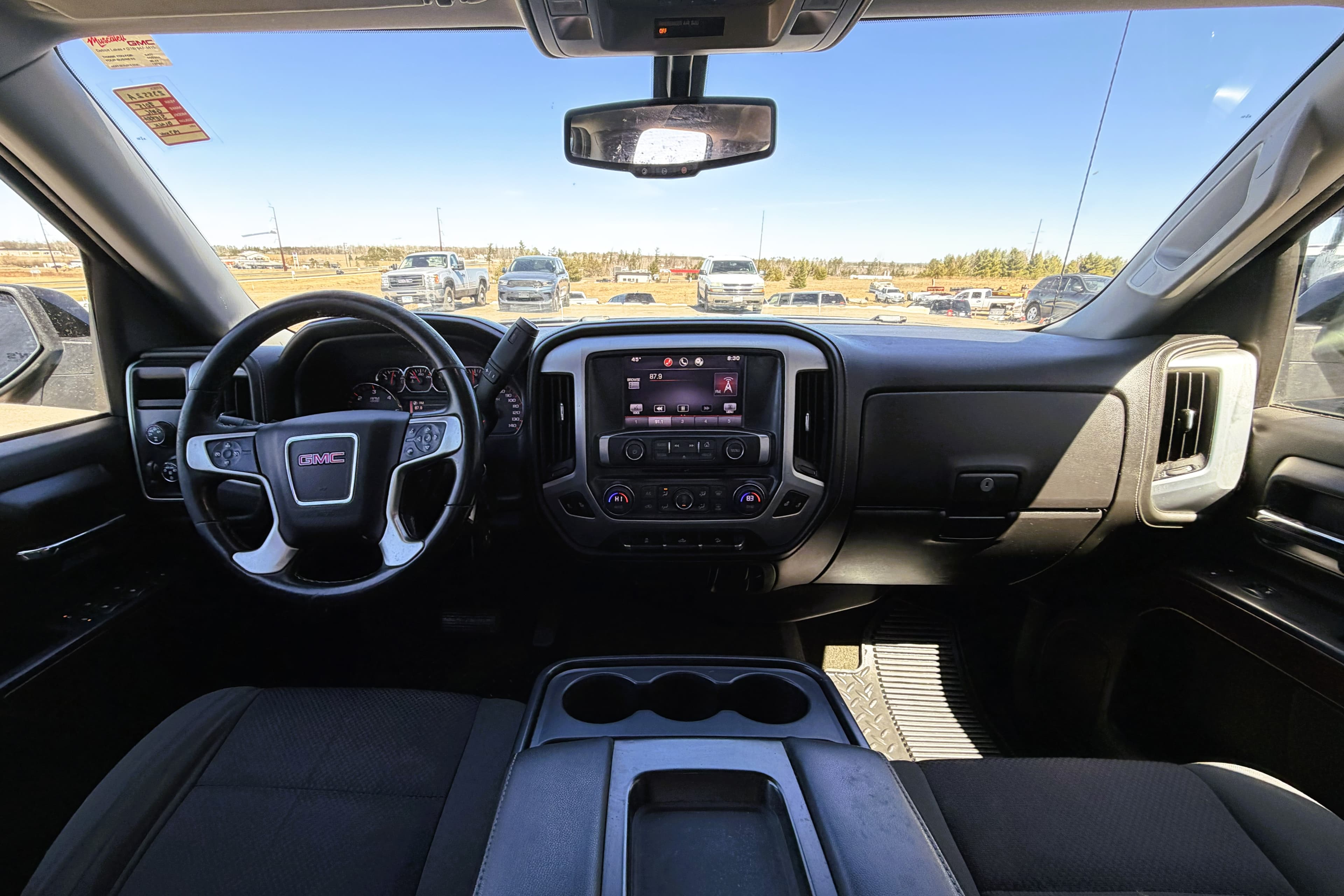 2015 GMC Sierra view 16
