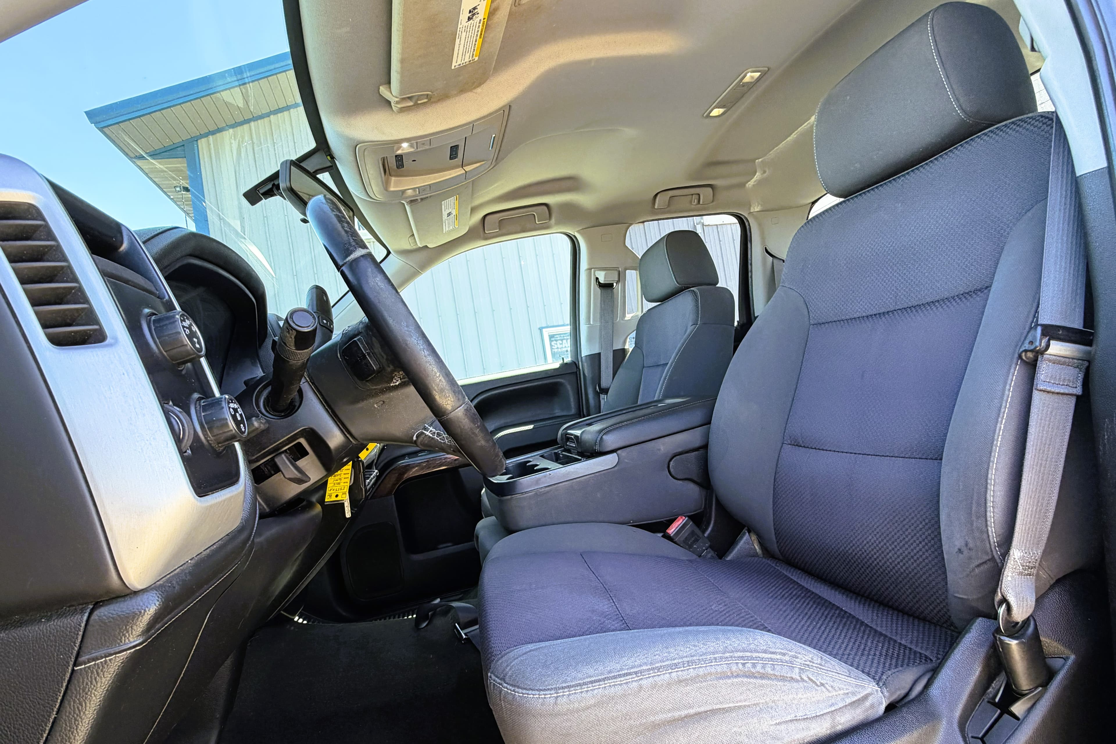 2015 GMC Sierra view 14