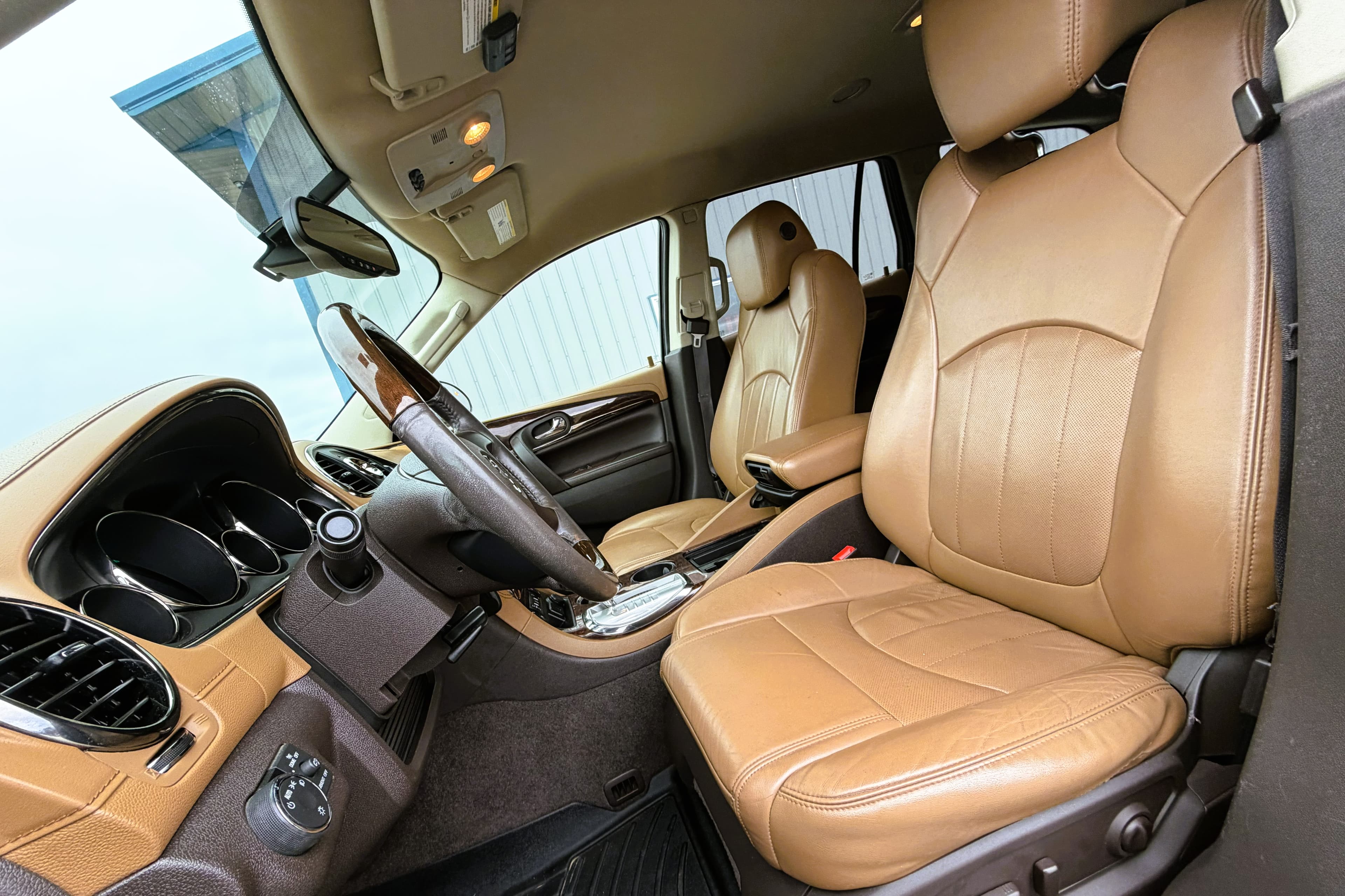 2015 Buick Enclave view 10