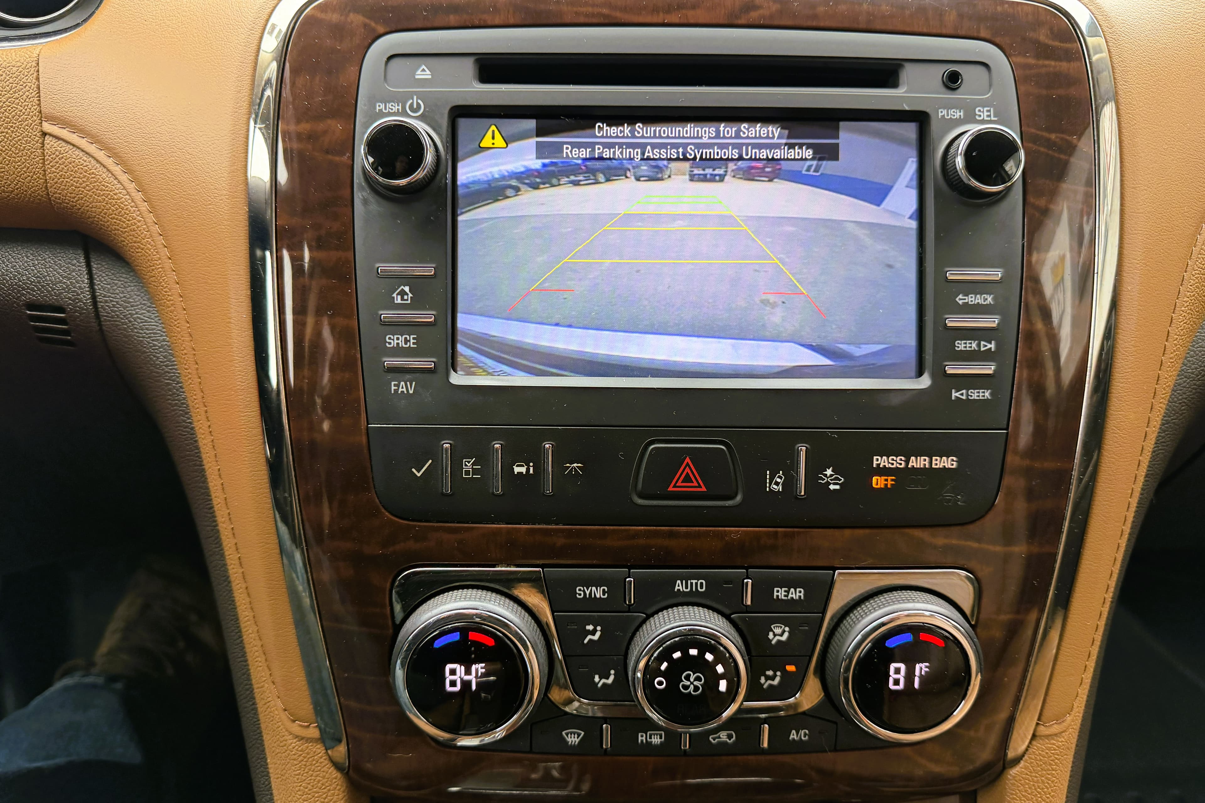 2015 Buick Enclave view 18