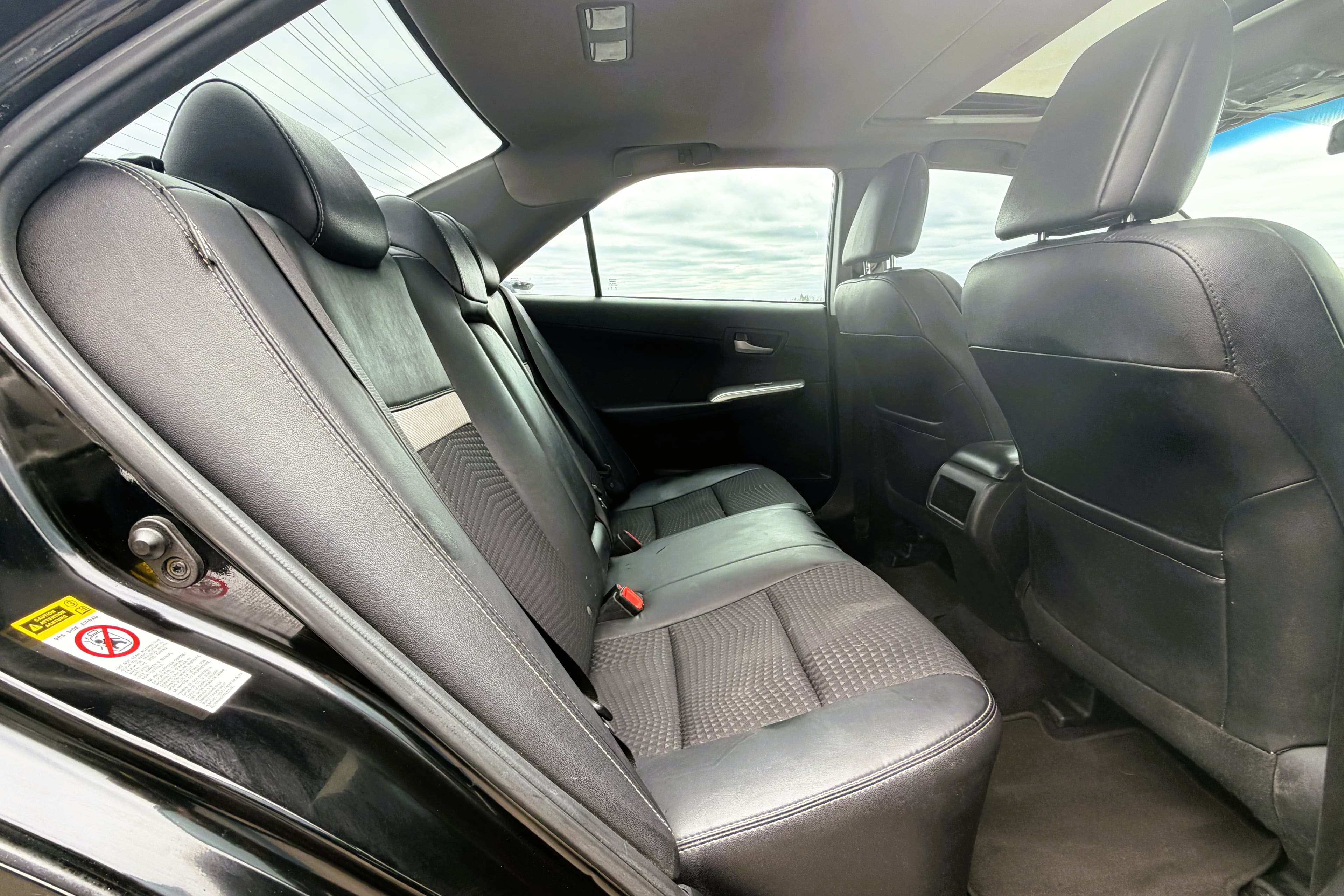 2013 Toyota Camry view 14