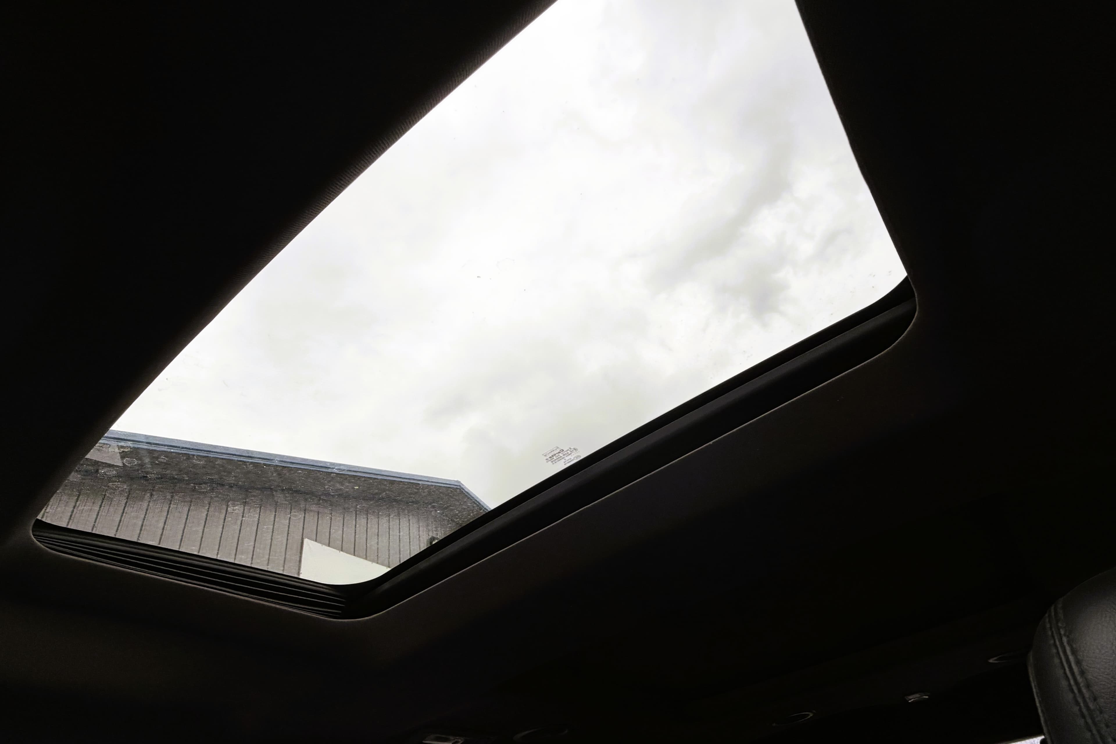 2013 Ford Explorer view 17