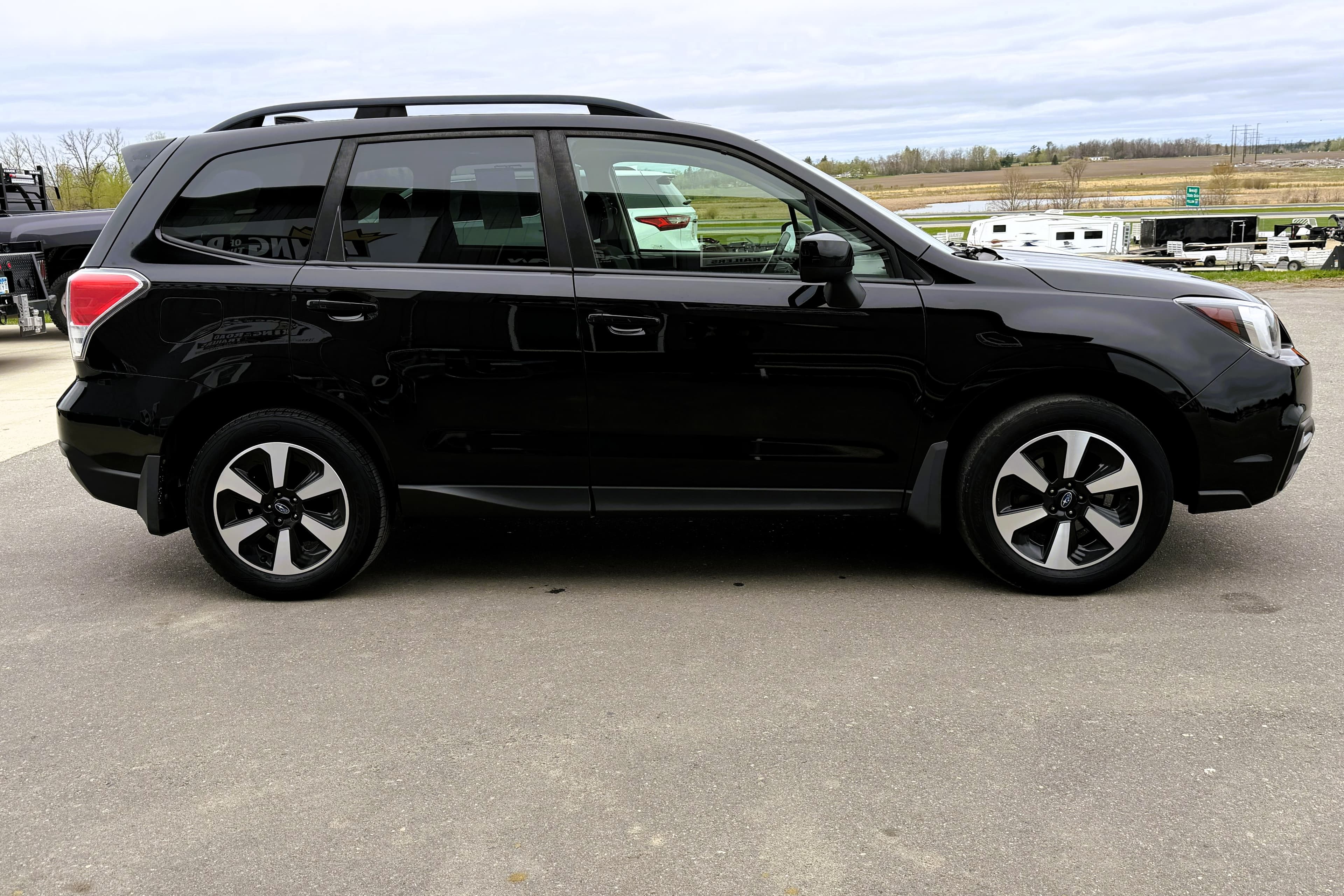 2018 Subaru Forester view 5