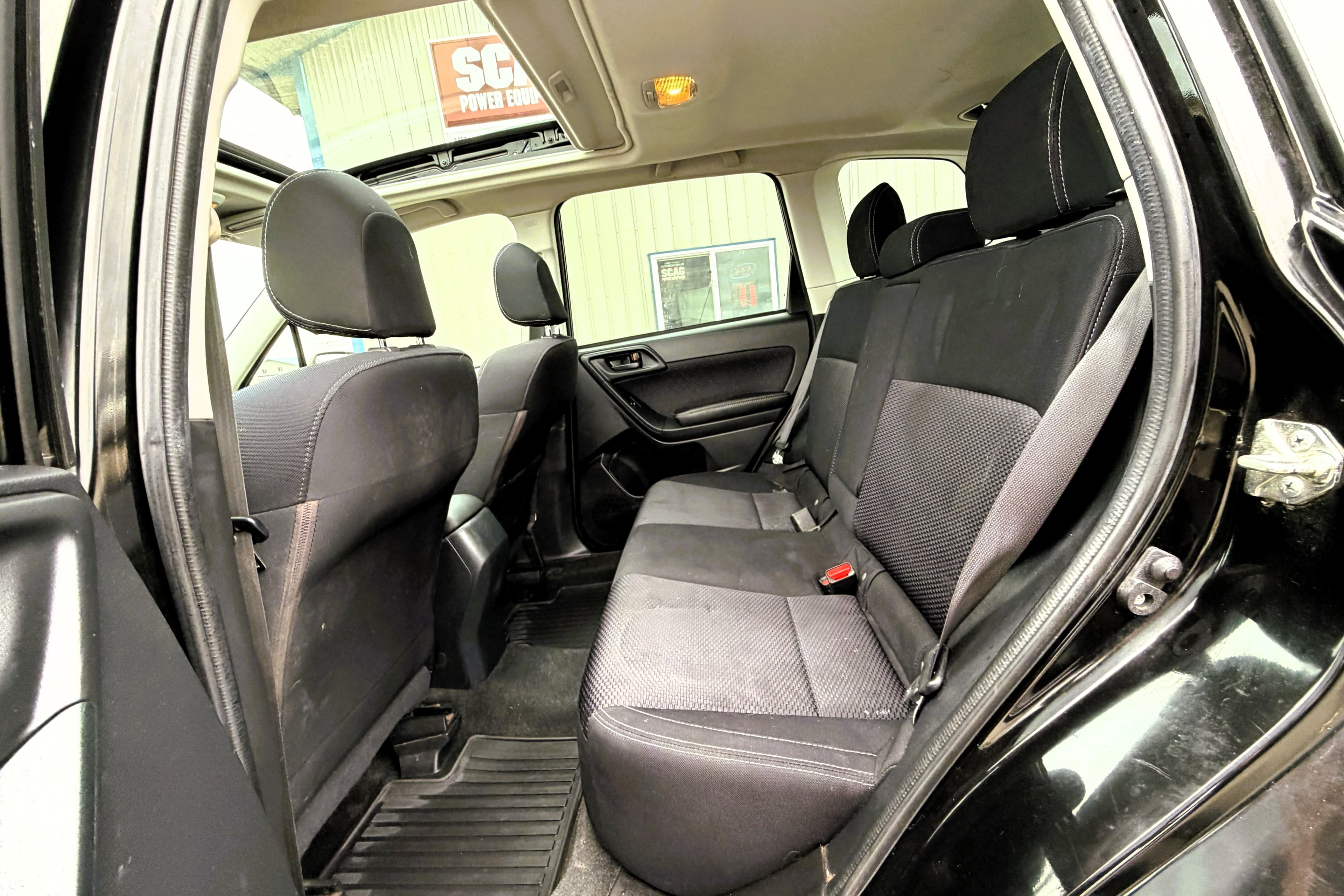 2018 Subaru Forester view 12