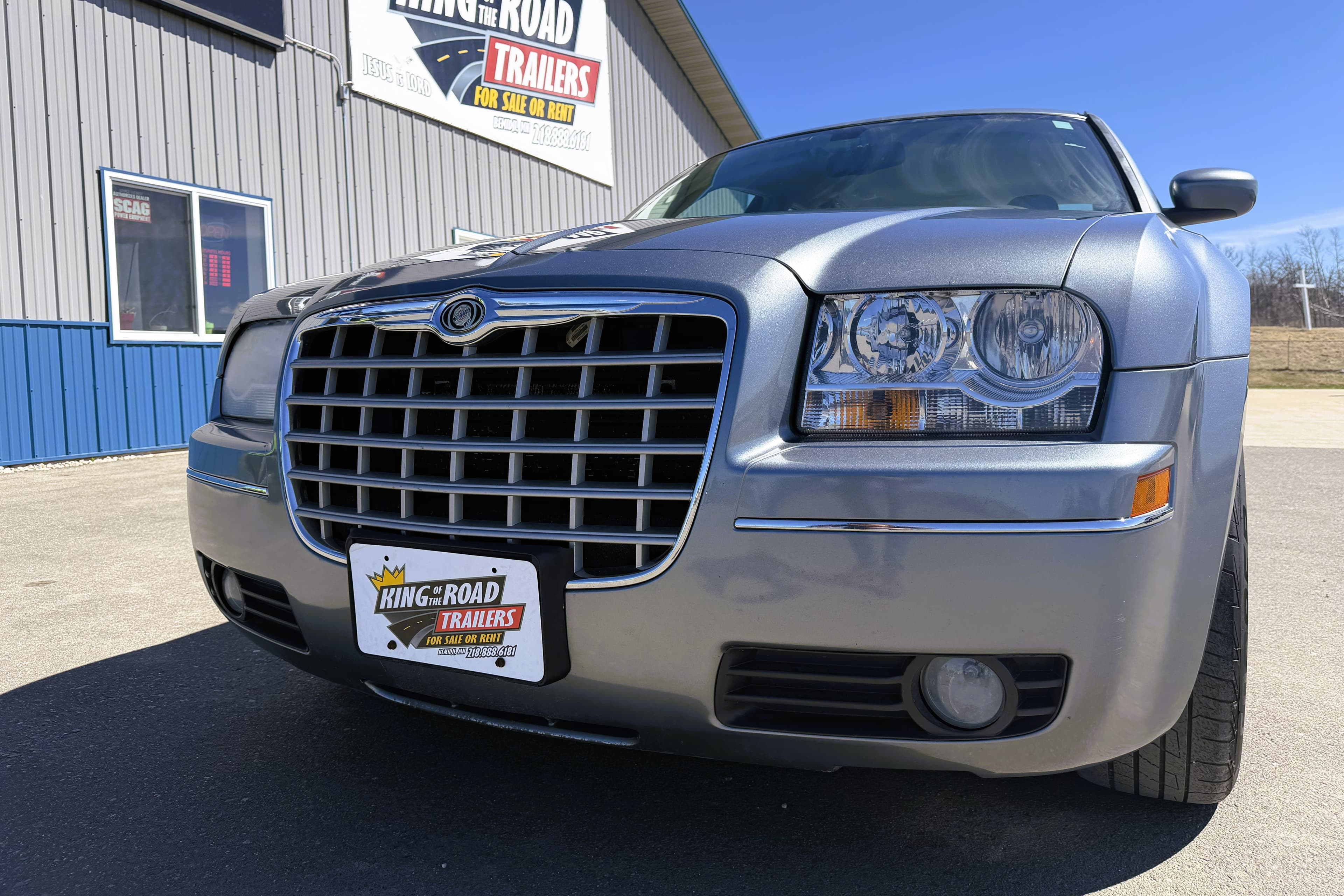 2007 Chrysler 300 Limited view 3