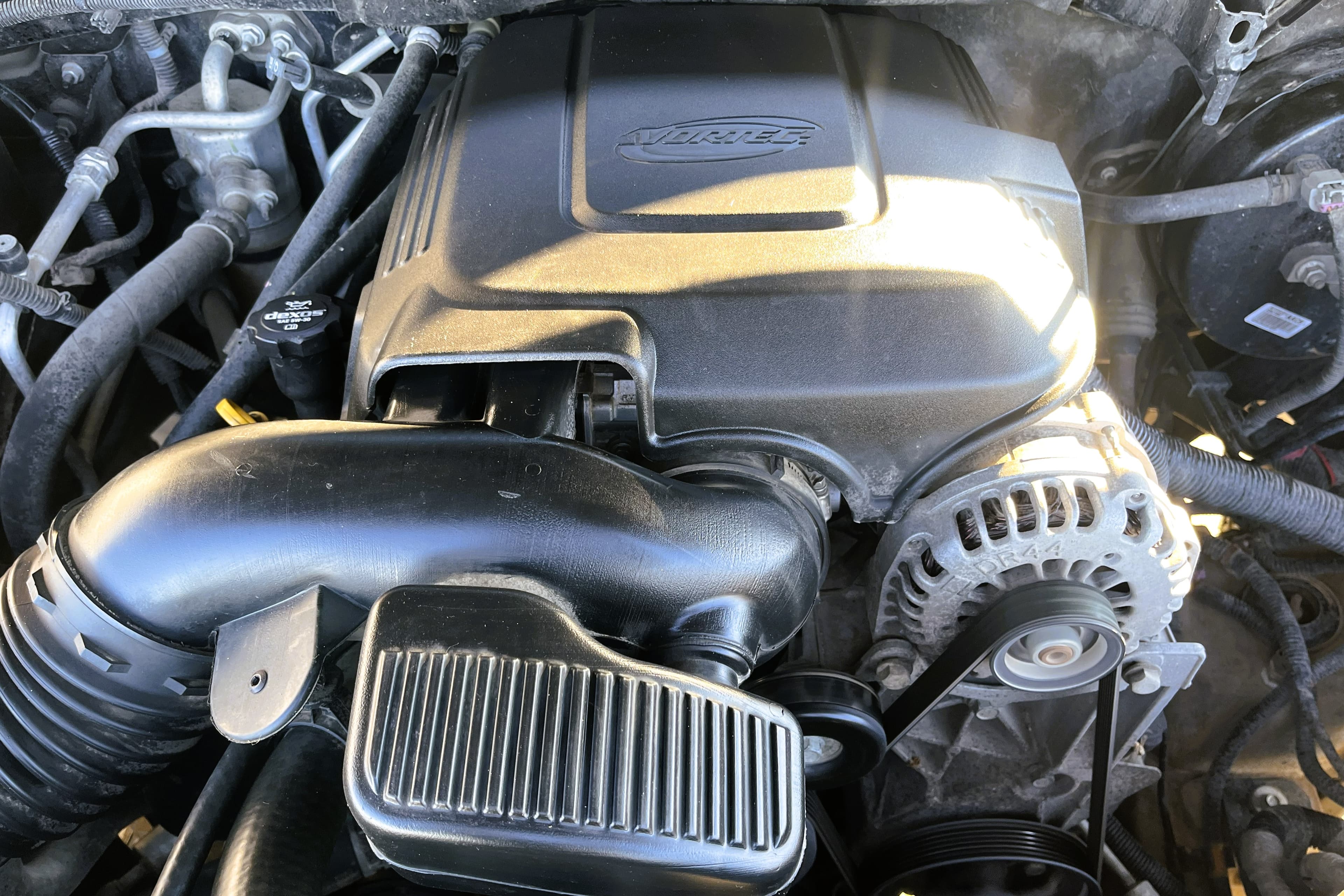 2014 Chevy Suburban view 20