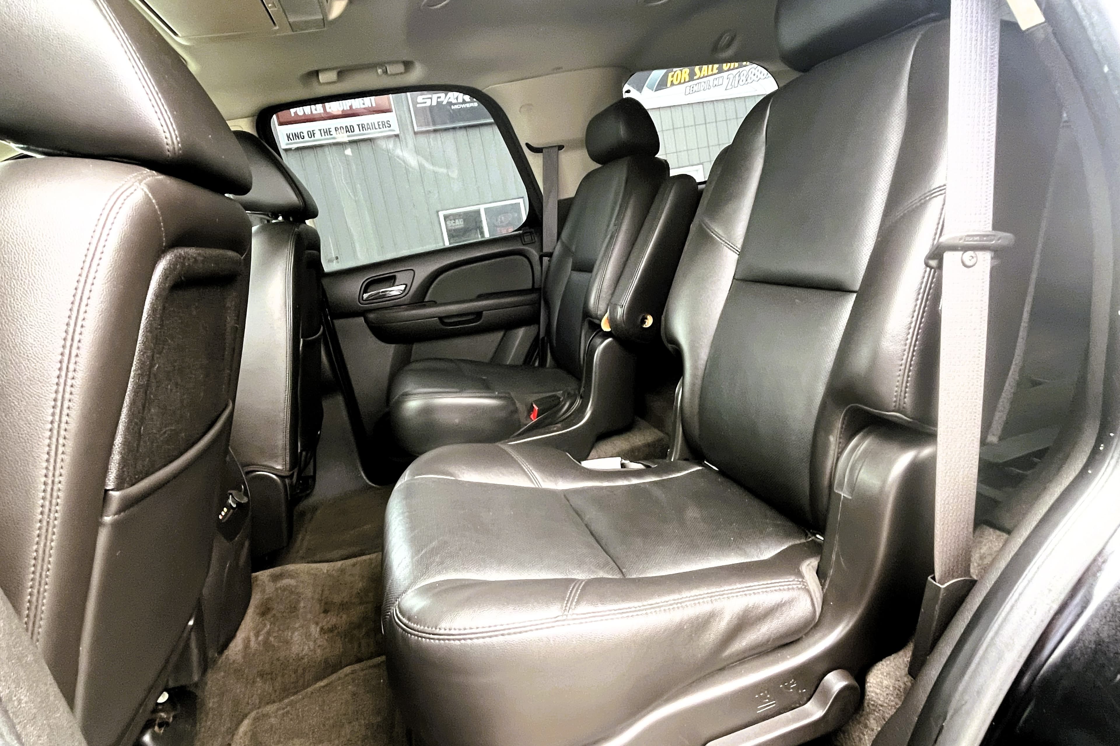 2009 Chevy Tahoe view 15