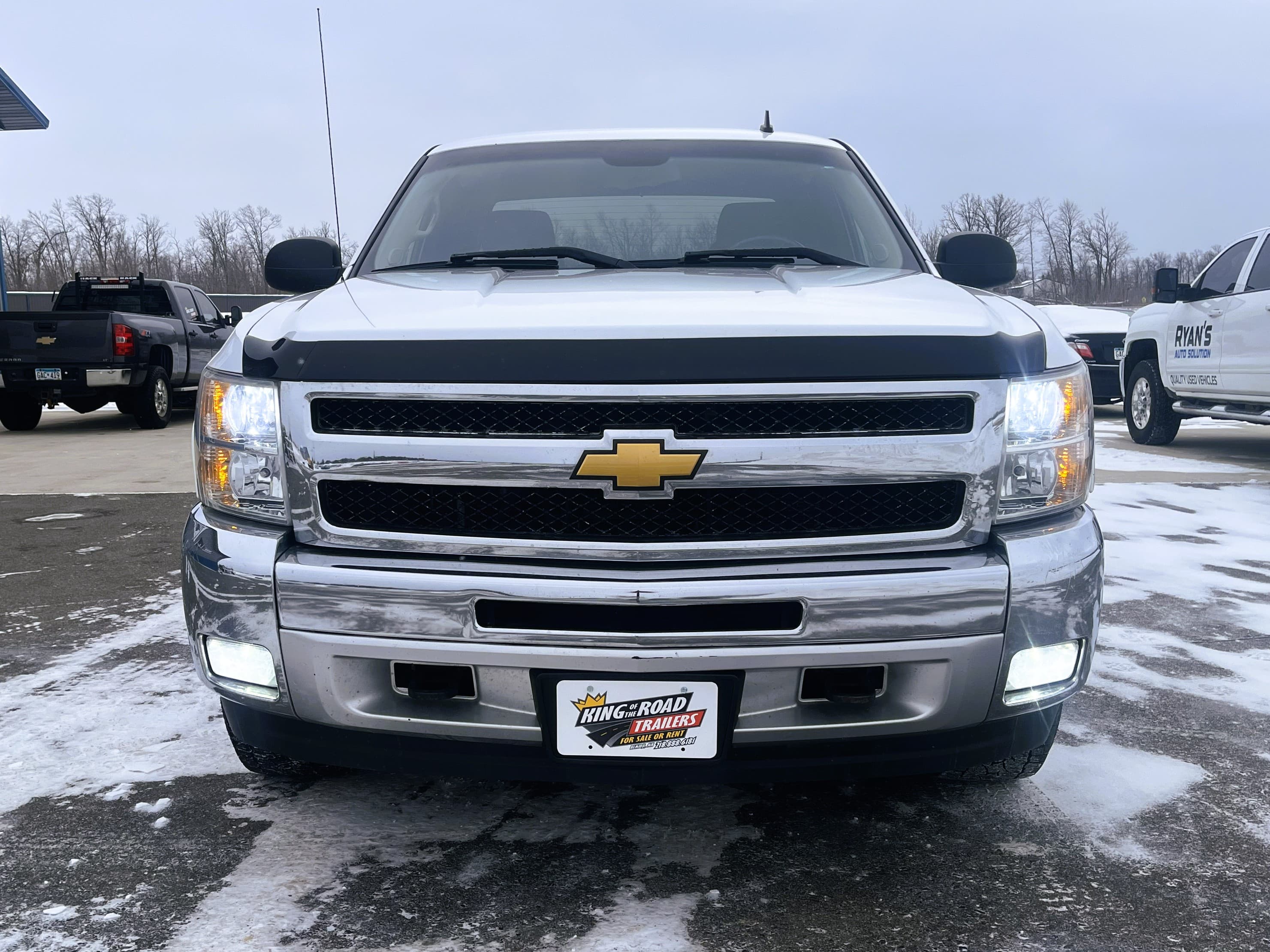 2012 Chevy Silverado view 4