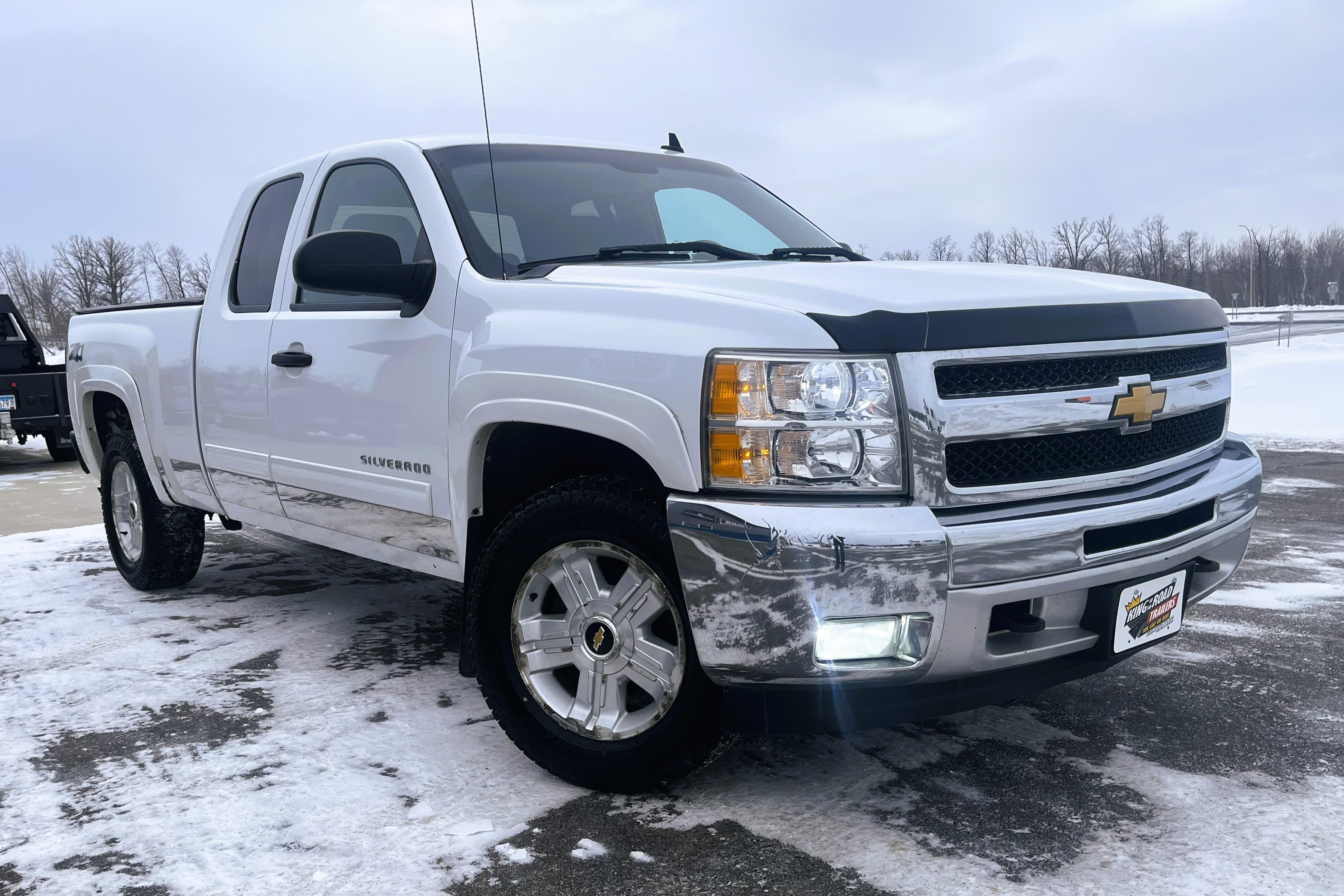 2012 Chevy Silverado view 3