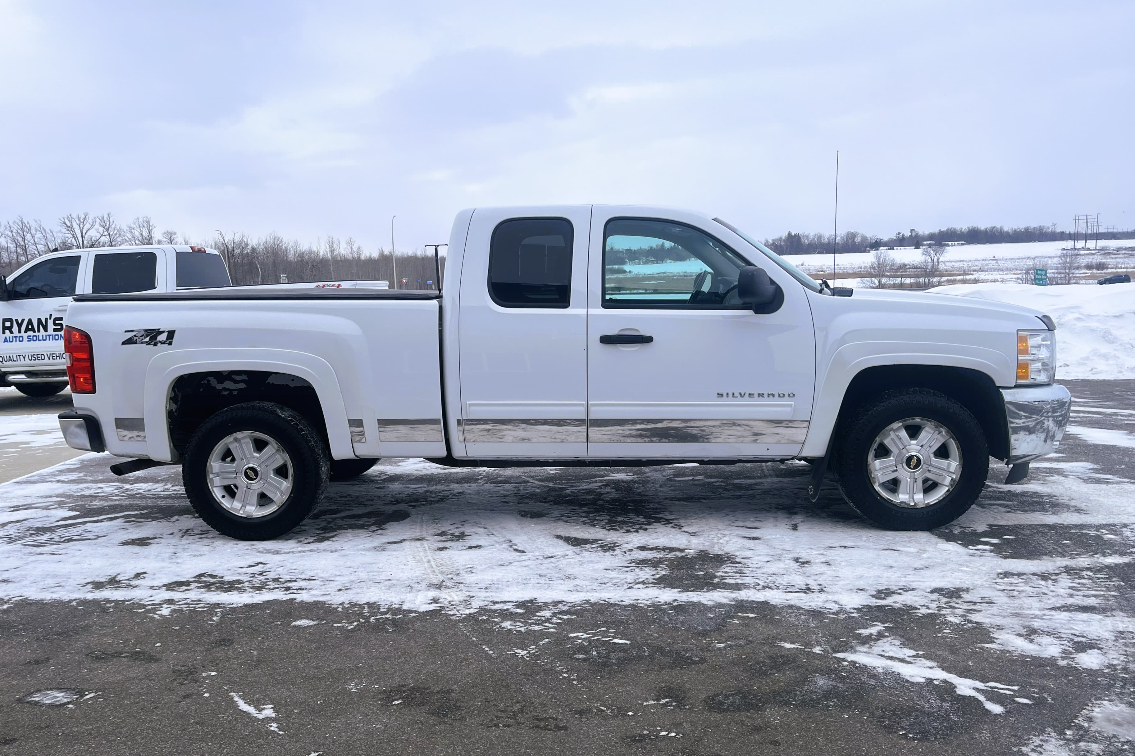 2012 Chevy Silverado view 12