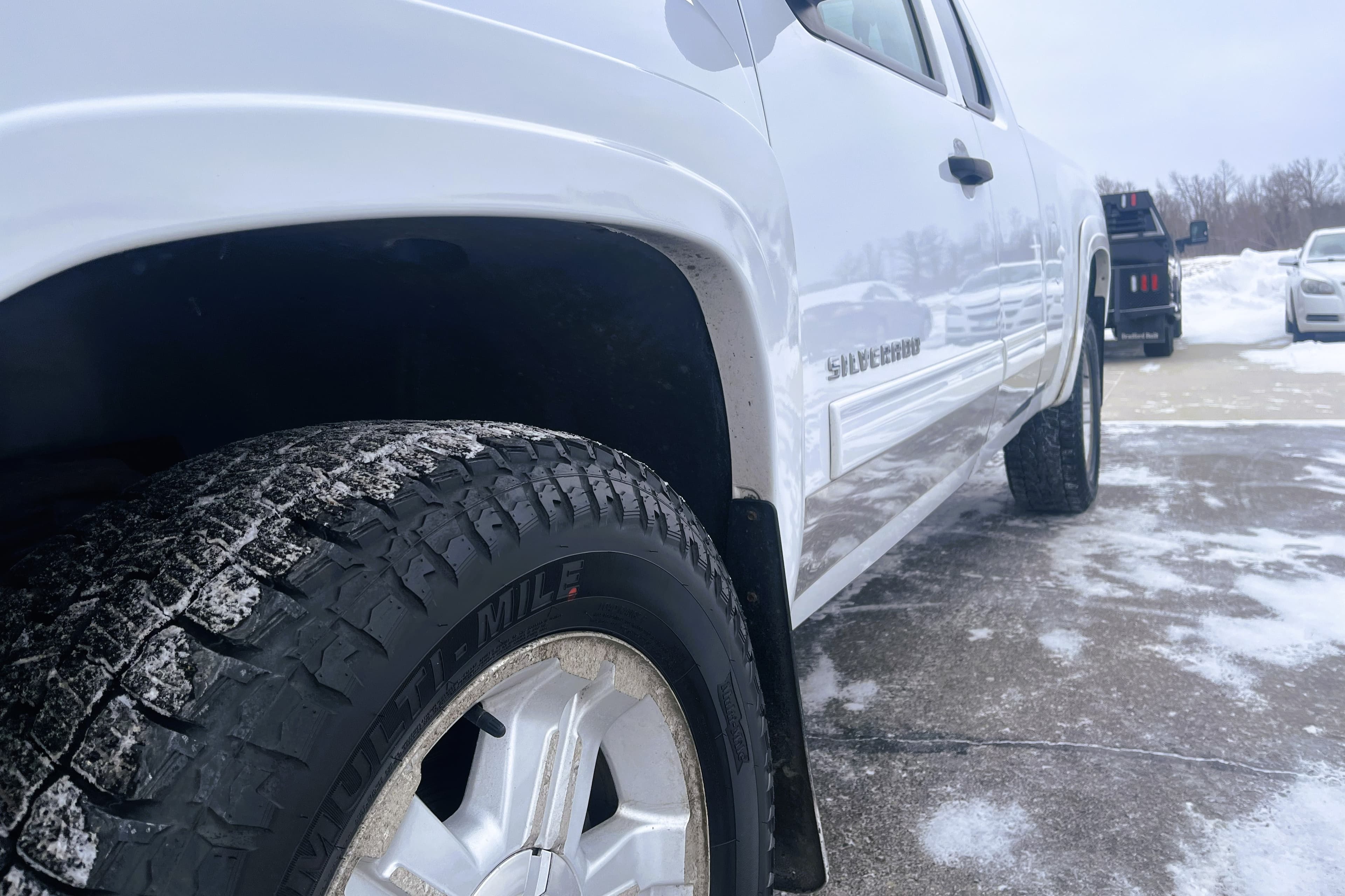 2012 Chevy Silverado view 5