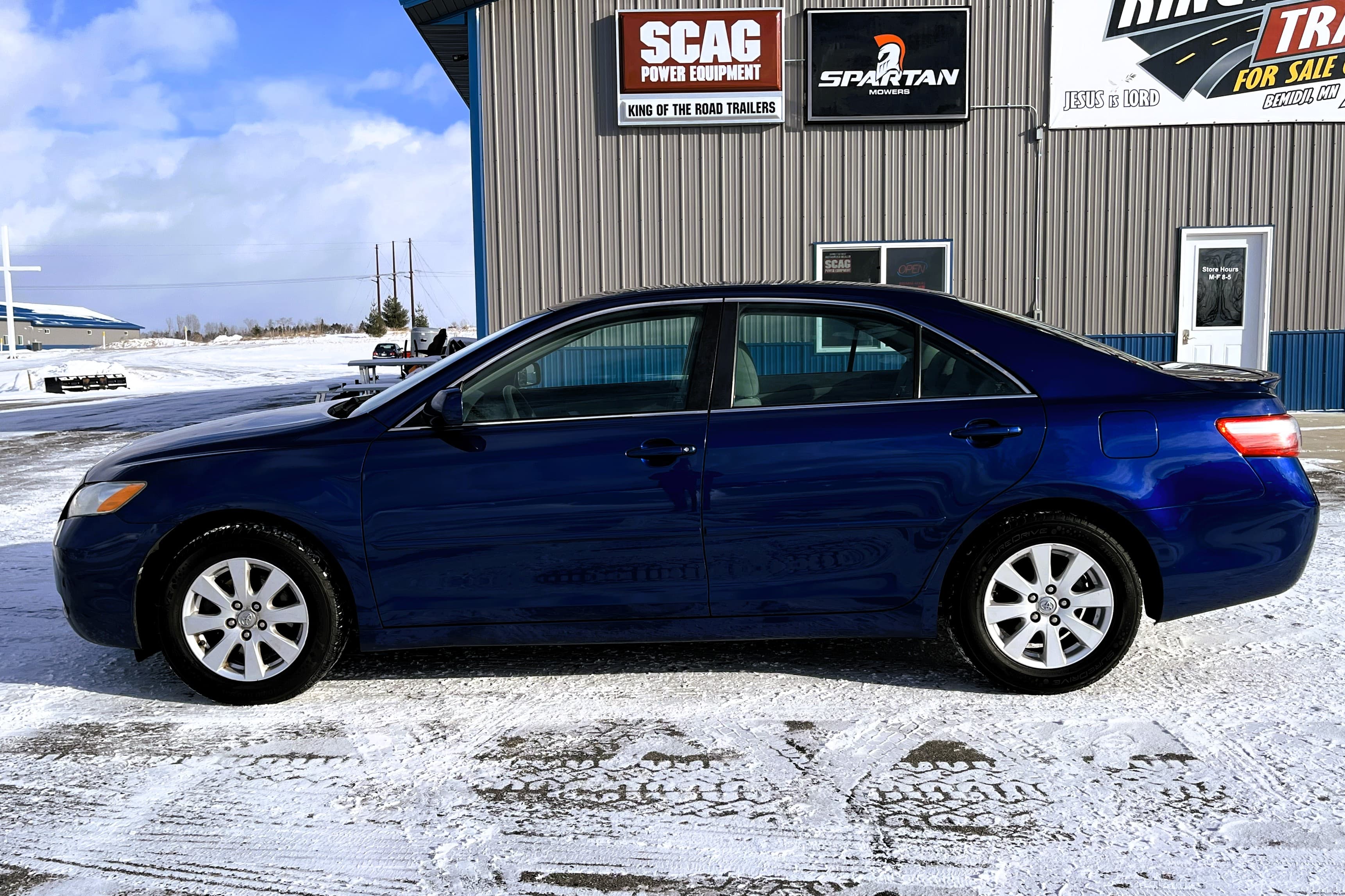 2009 Toyota Camry view 4