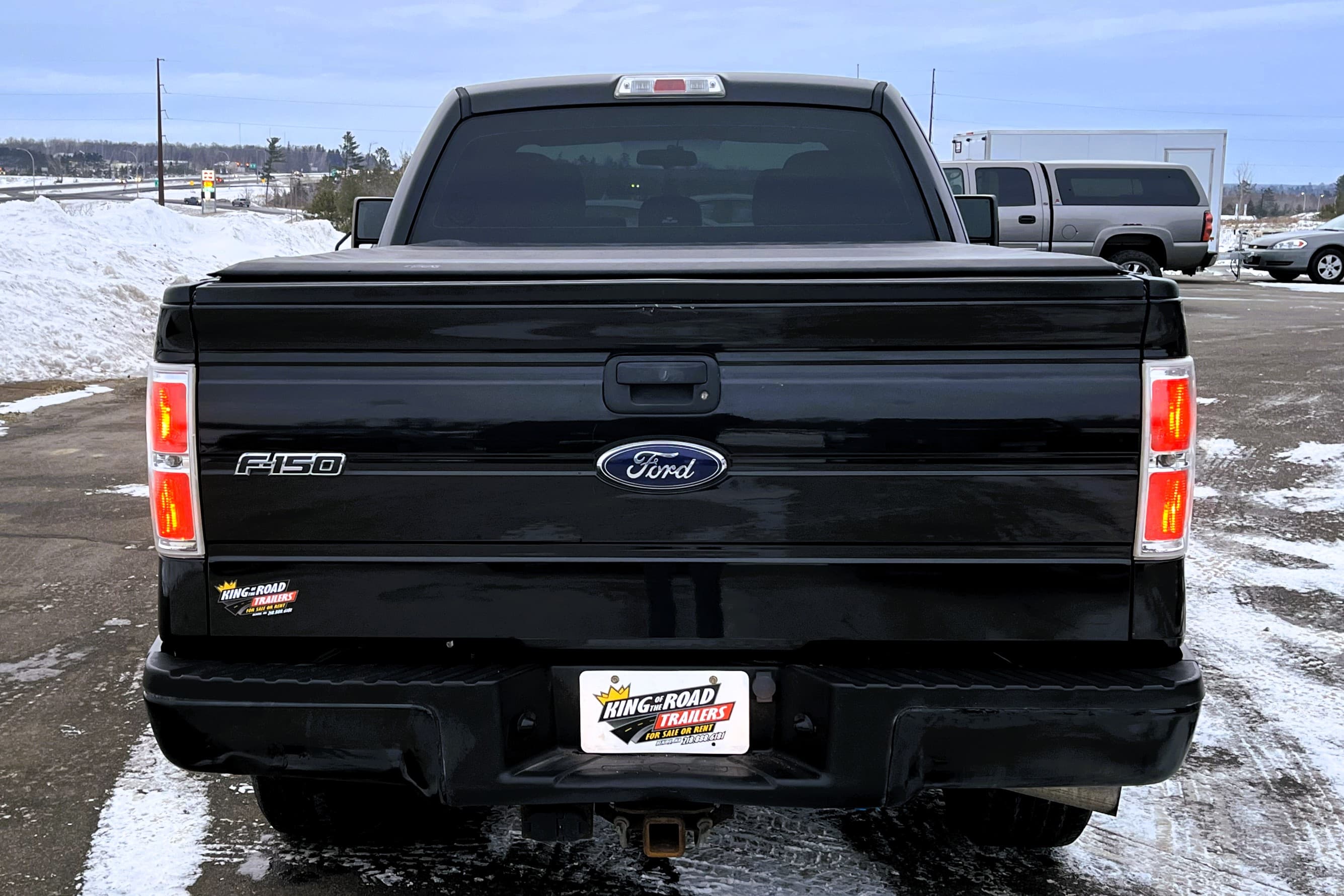 2011 Ford F150 view 9