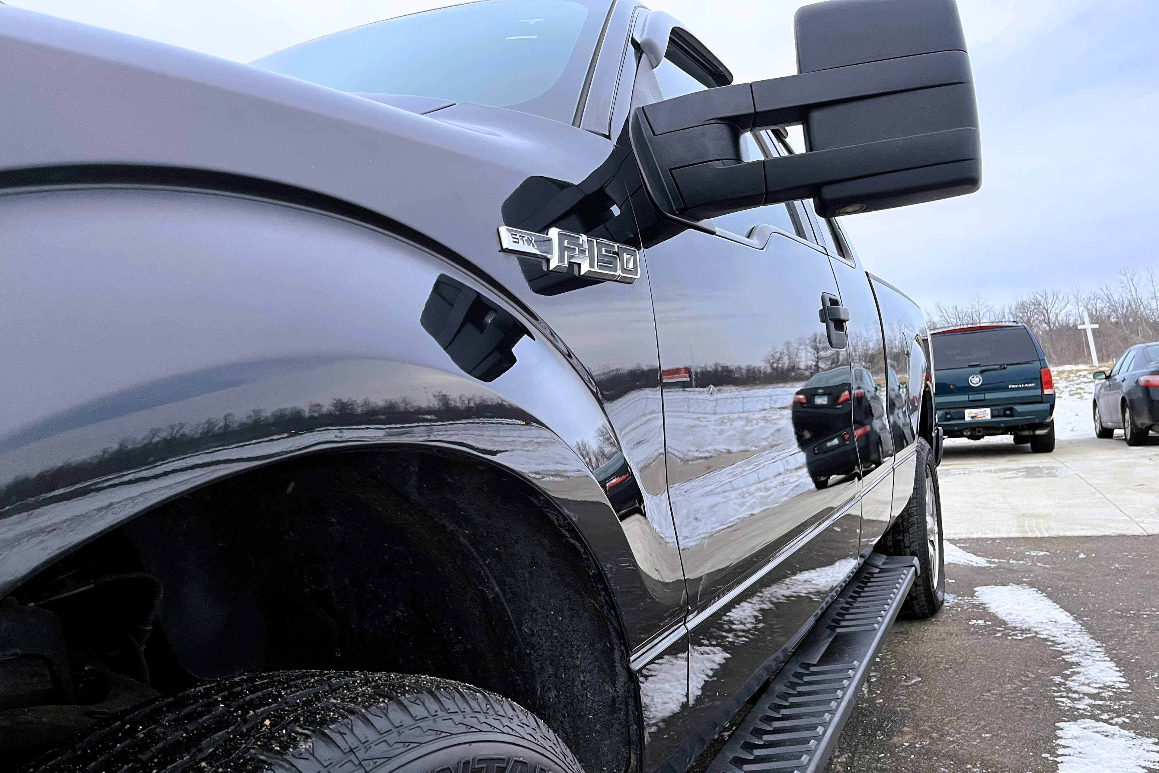 2011 Ford F150 view 5