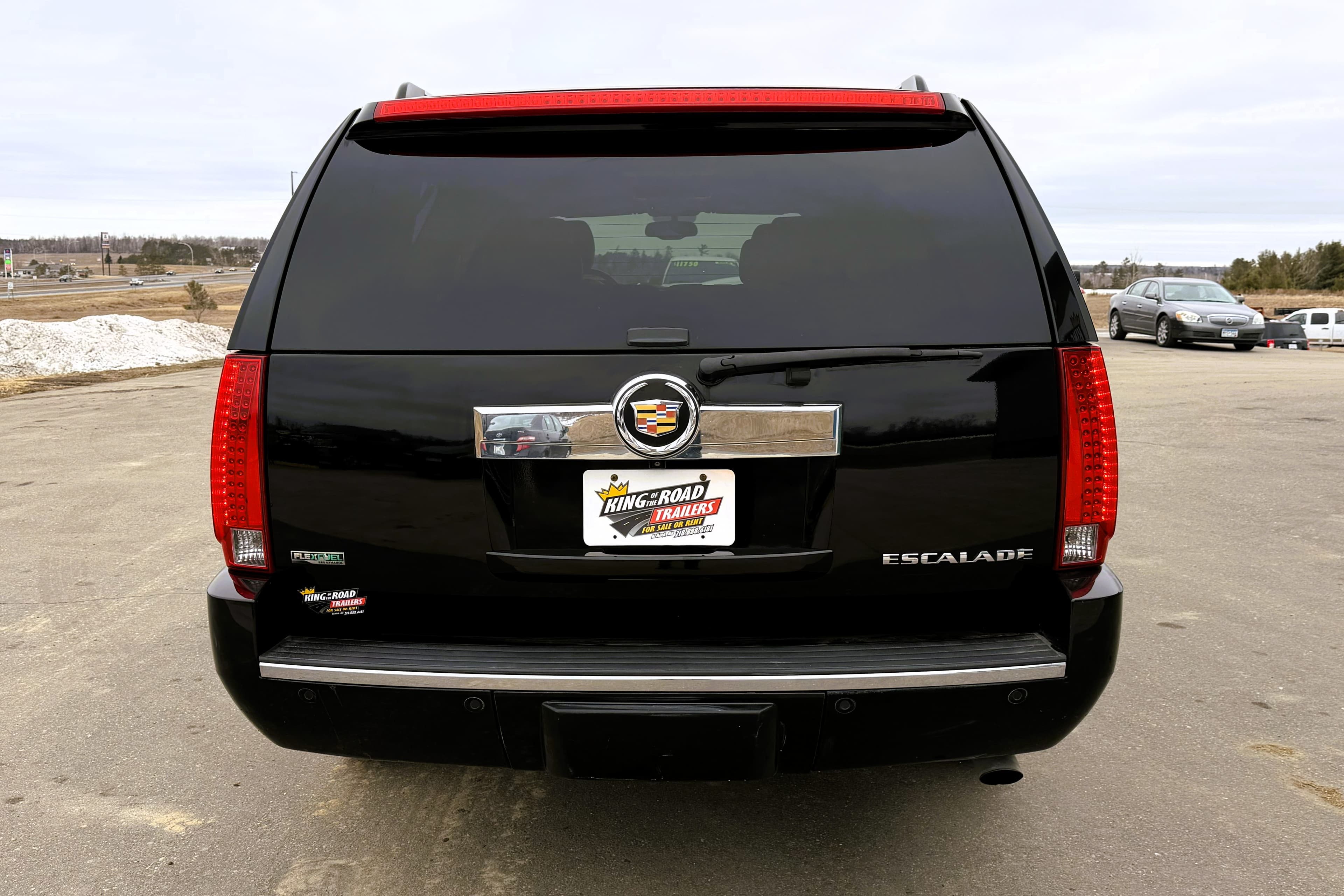 2011 Cadillac Escalade ESV view 6